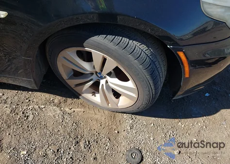 2010 BMW 528I z USA, uszkodzony, nr VIN WBANU5C56AC460341